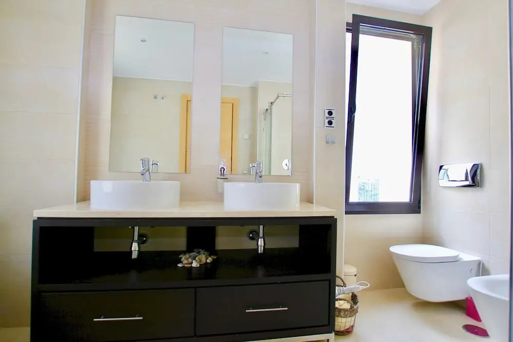 Samara 2 - Ultimate Seaview Apartment in Samara Resort, Heated Pool