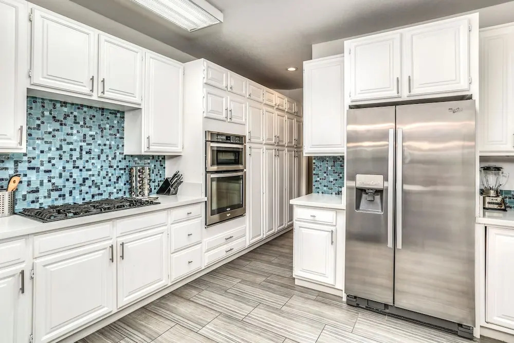 New Listing! Spacious 4br Haven W/ Private Pool 4 Bedroom Home