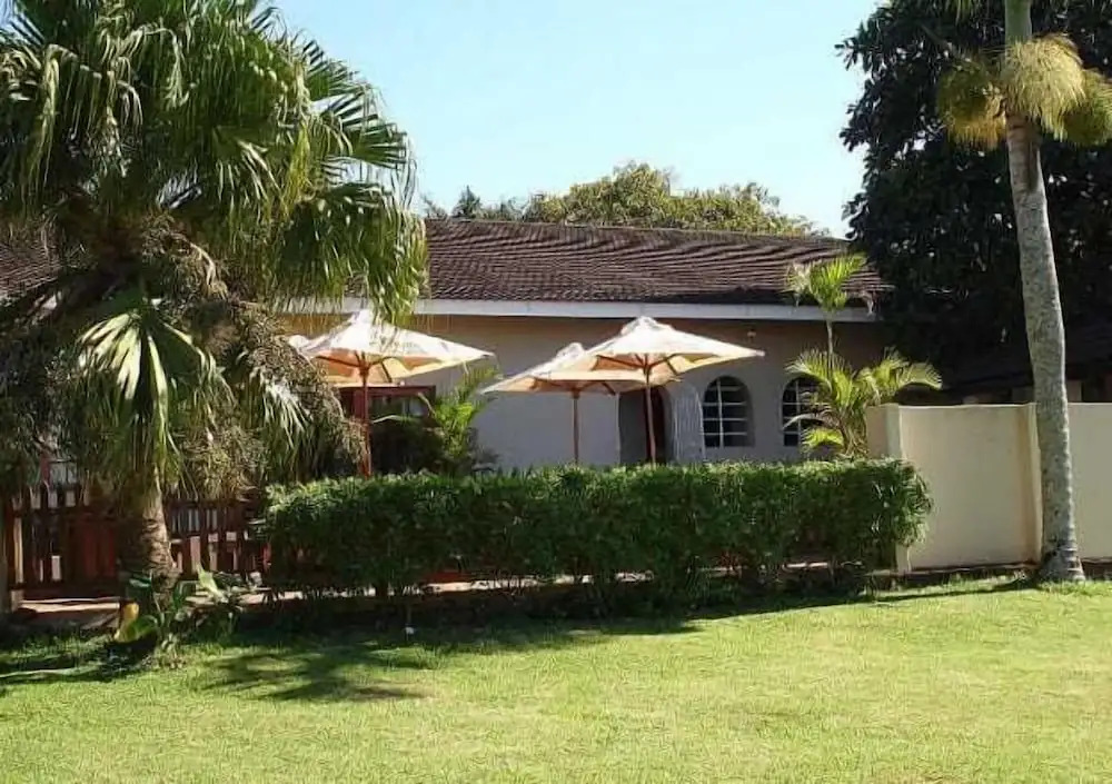 Tradewinds Country Inn