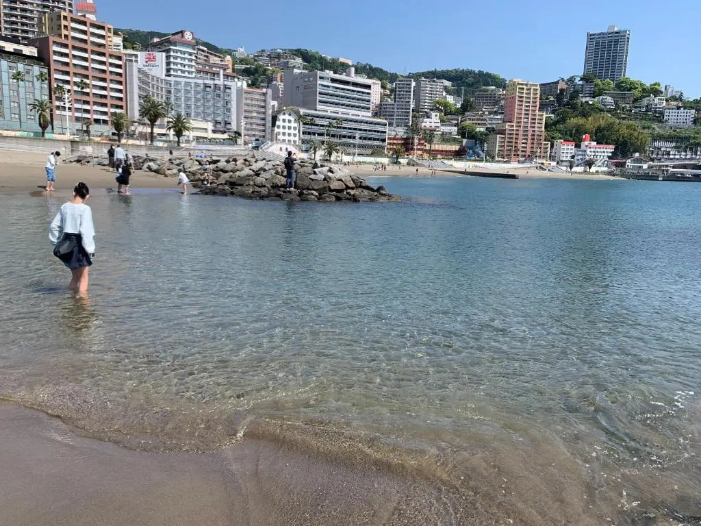 熱海天海ヴィラ 海と街並みを見下ろす高台の貸別荘 バーベキューテラス付き