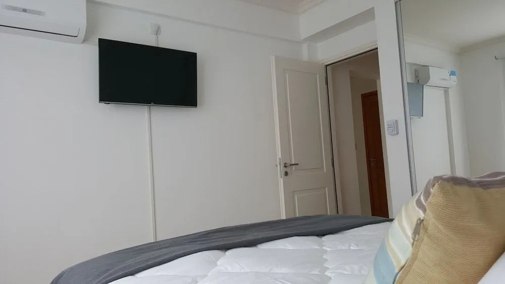 Reyes Apartment