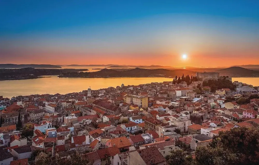 Amazing Home in Sibenik With Wifi and 3 Bedrooms