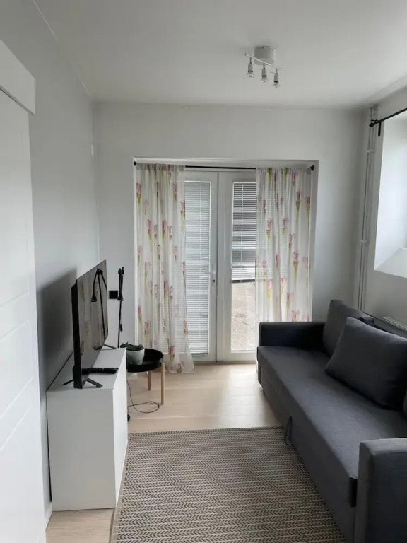 Apartment - Sleeps 3 & Great Location