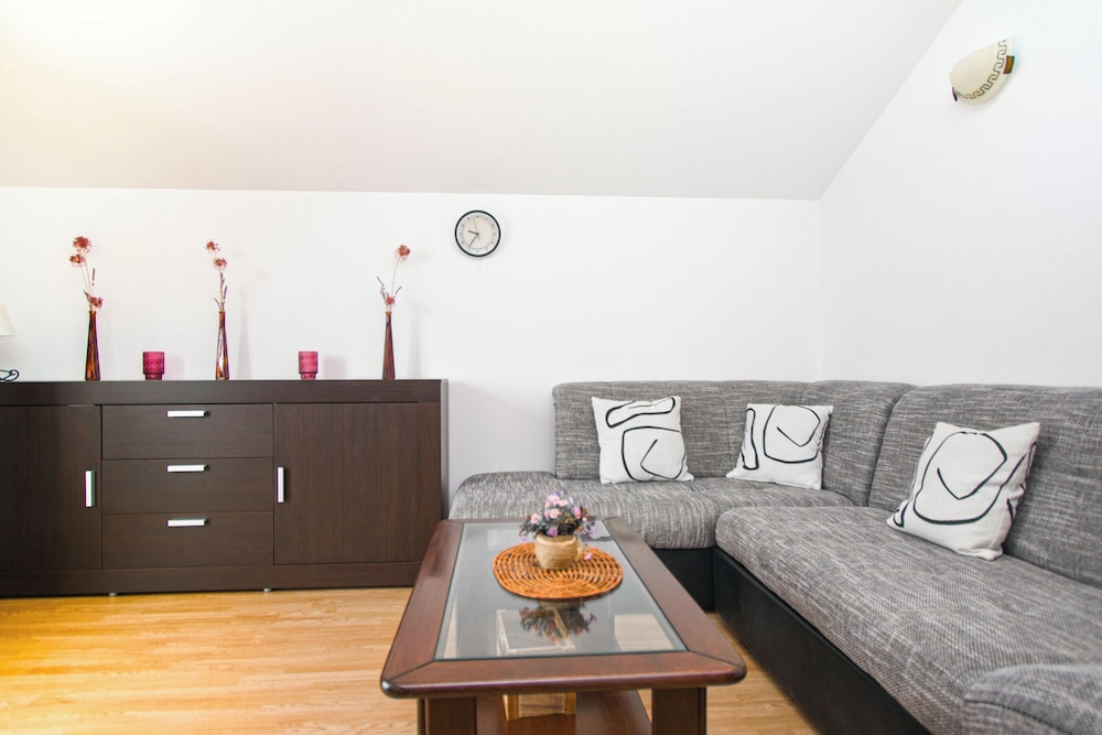 Apartment Tina