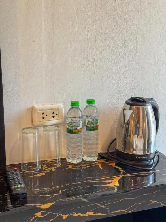 POR SAHA Hotel Ramkhamhaeng 100