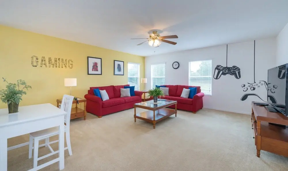 South-facing Pool With Spa & Games Room