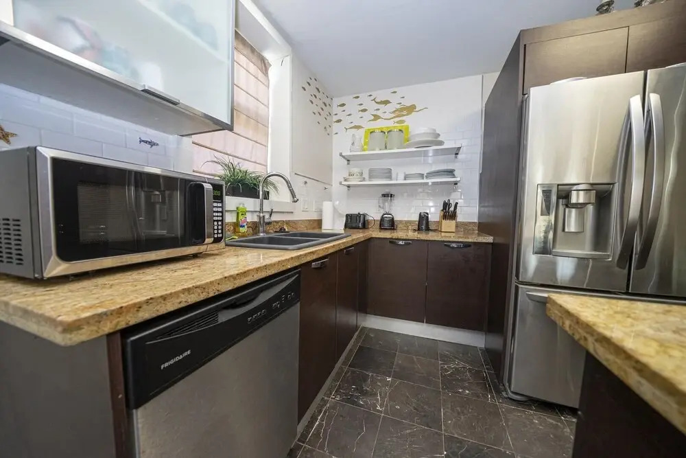 Private Pool 2 Story 1 Block to Beach 3 Bedroom Home by Redawning