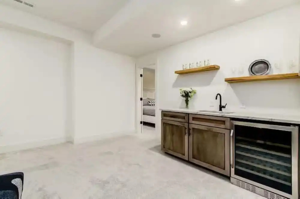 Jungle House Designer Residences - Downtown Columbus