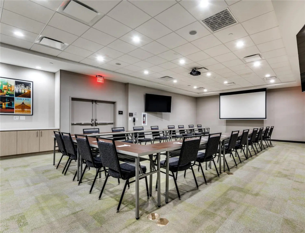 Home2 Suites By Hilton Dallas Medical District Lovefield, Tx