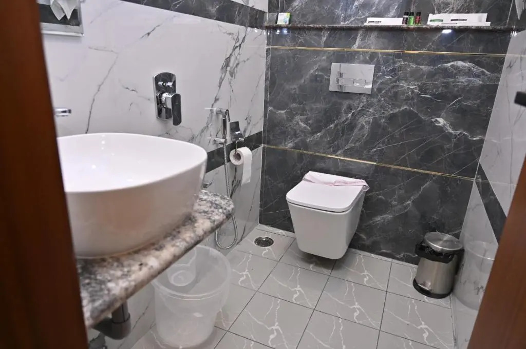 FabHotel Vatsa Residency