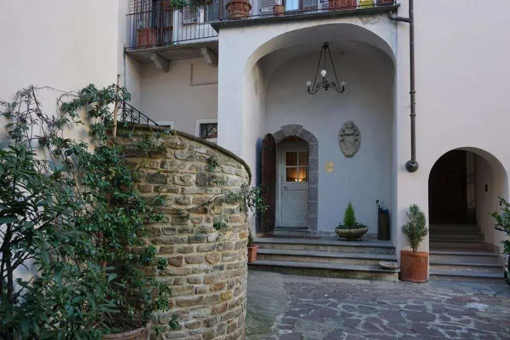 Relais dell'osso. La Loggia