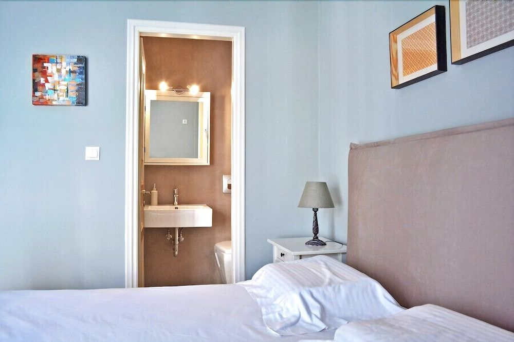 Three Bedrooms Apartment in City Center