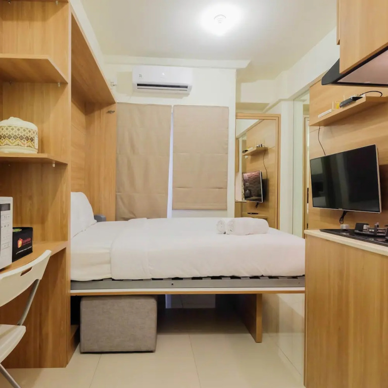 Modern Studio Apartment 27th on Top of Green Pramuka Mall