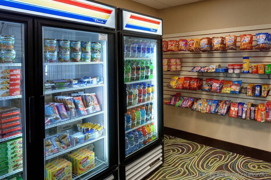 Holiday Inn Express Hotel & Suites Saginaw by IHG
