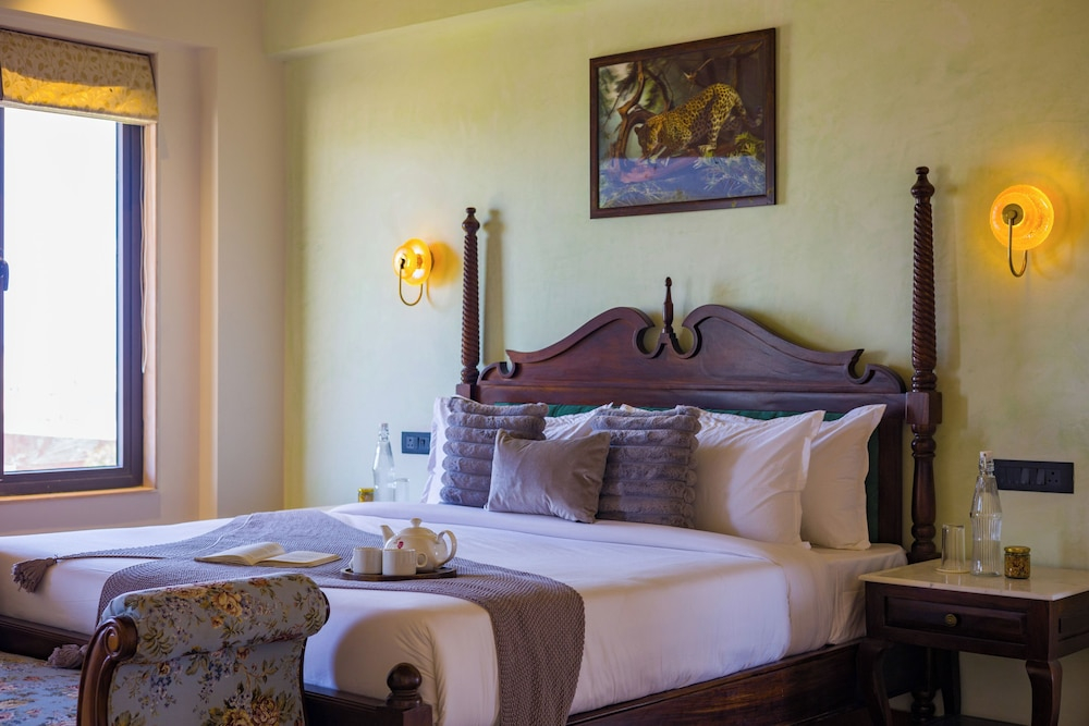 ELIVAAS The Kanota Retreat 4 BHK Villa