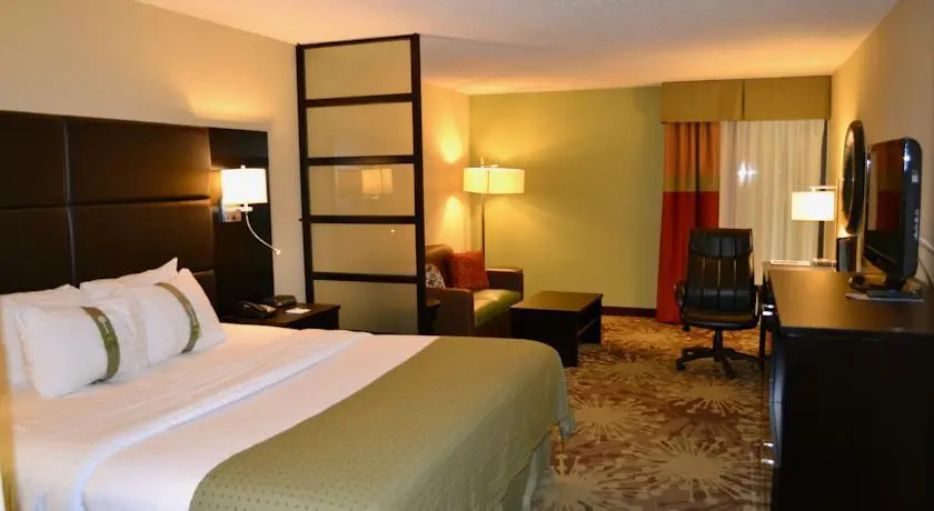 Holiday Inn MORGANTOWN PA TURNPIKE EX 298