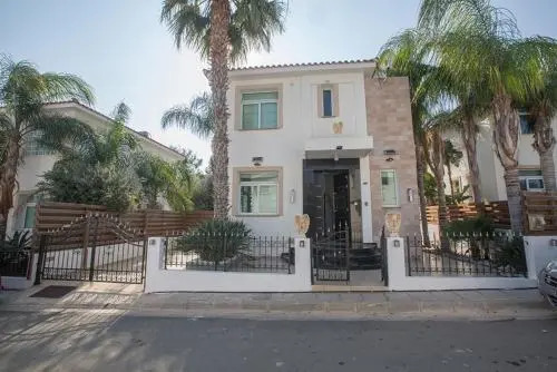 Beautiful 5 Star Holiday Villa in a Prime Location in Protaras, Book Early To Secure Your Dates, Protaras Villa 1269