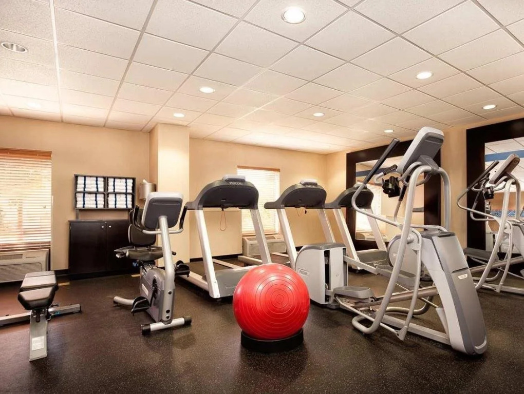 Hampton Inn & Suites Chicago - Libertyville
