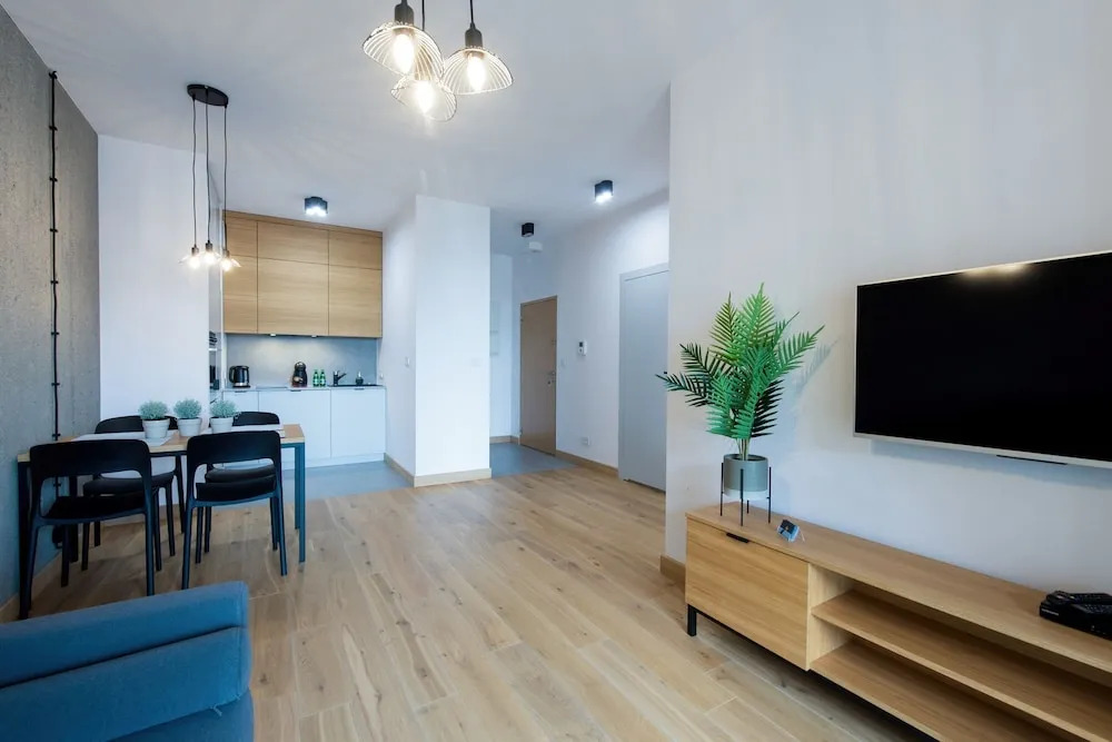 Warsaw Hub ApartHotel