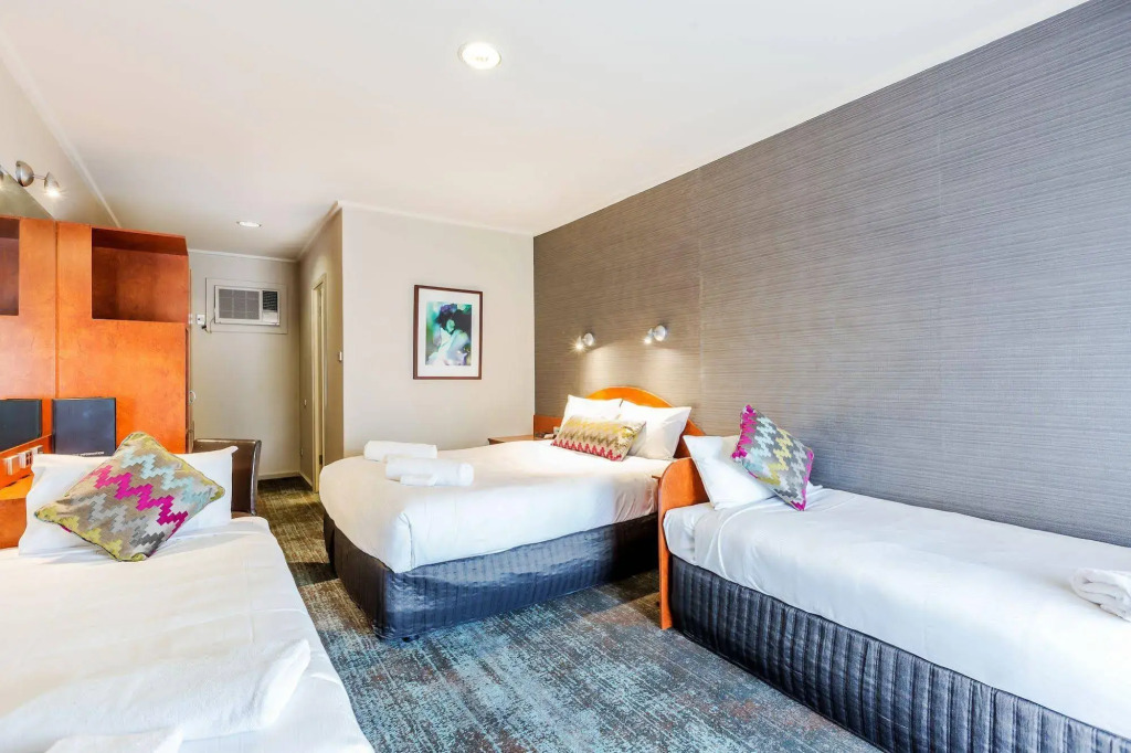 Tonsley Hotel