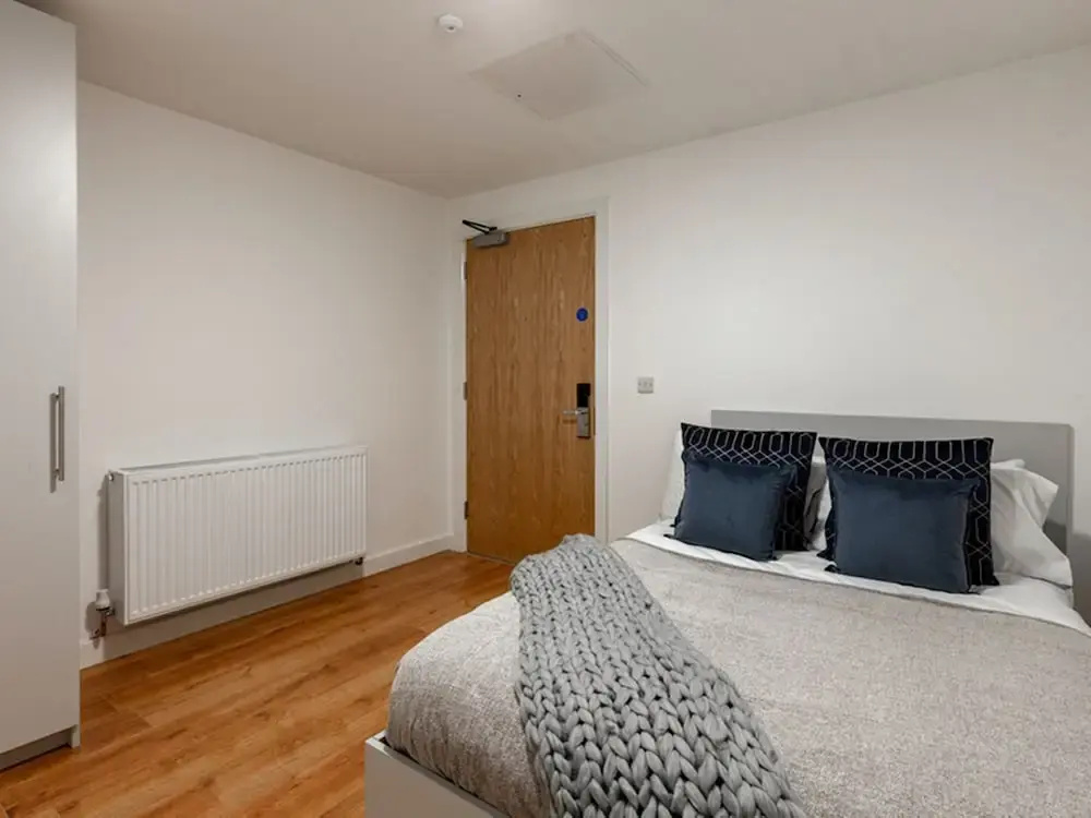 Rooms & Studios for STUDENTS Only BOLTON