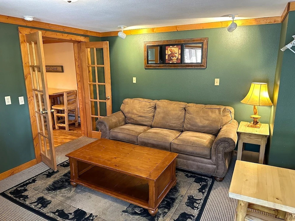 Timber Creek Chalets: 10b 1 Bedroom Chalet