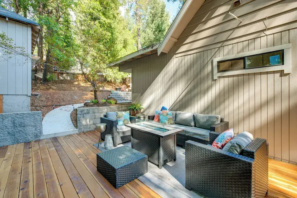 Hot Tub & Game Room: Luxe Cabin, Day Trip to Tahoe