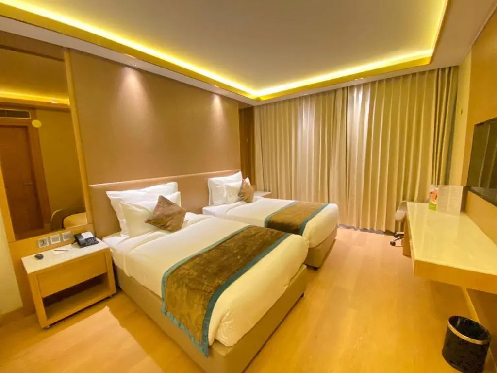 NIRVANA Luxury Hotel l Ludhiana