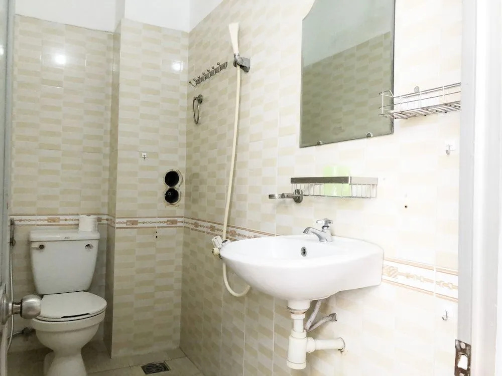 Spot On 1096 Anh Thu Guest House