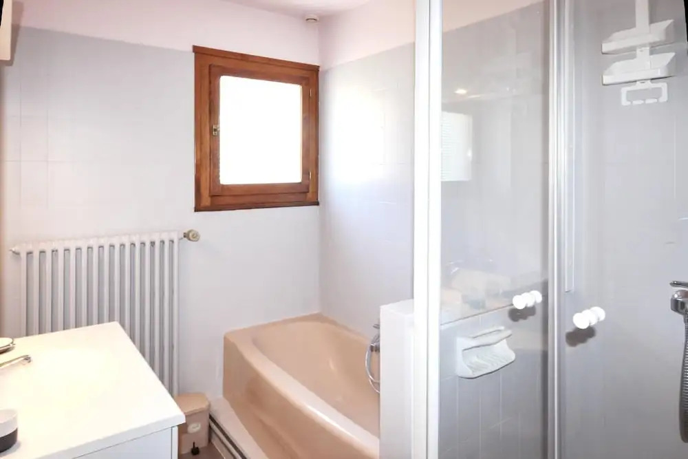 Apartment With 4 Bedrooms in Morzine, With Wonderful Mountain View and