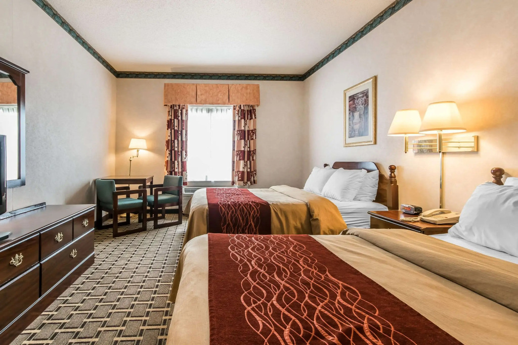 Quality Inn & Suites Evansville North