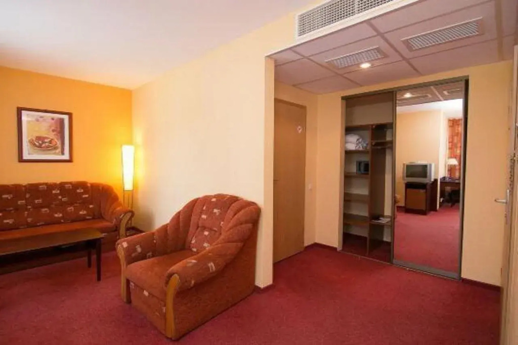 Good Stay Eiropa Hotel