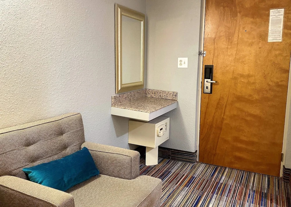 Bloomington Travelodge