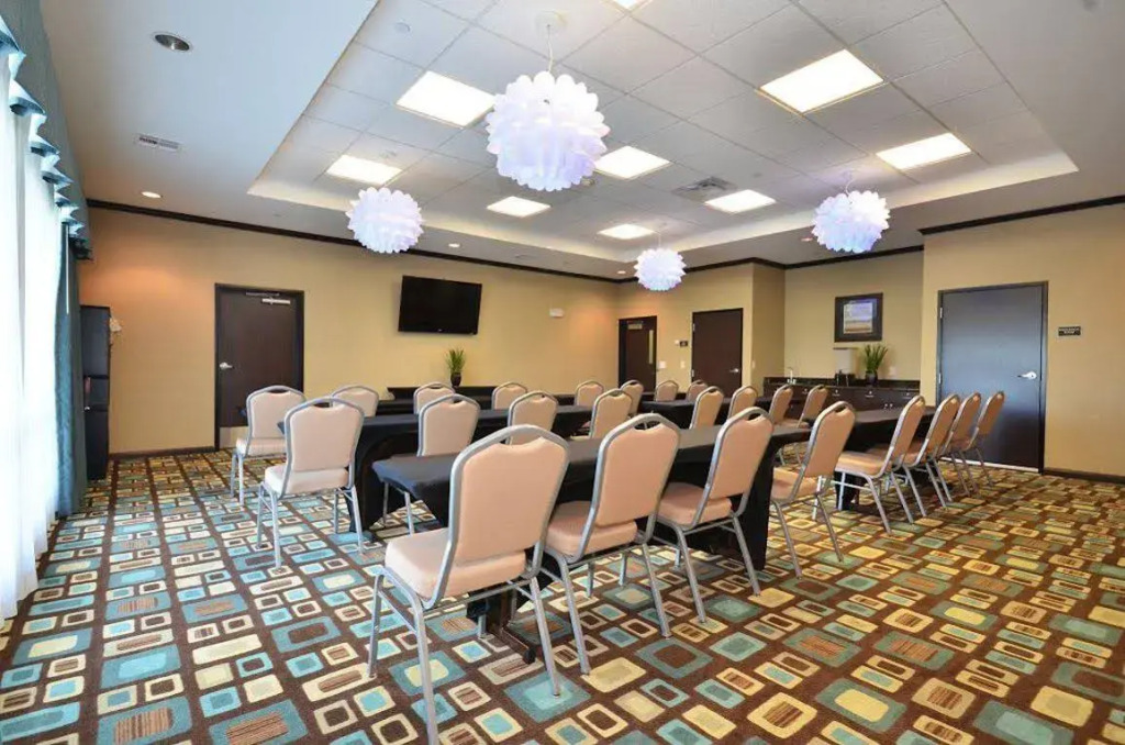 Comfort Inn & Suites Oklahoma City West - I-40