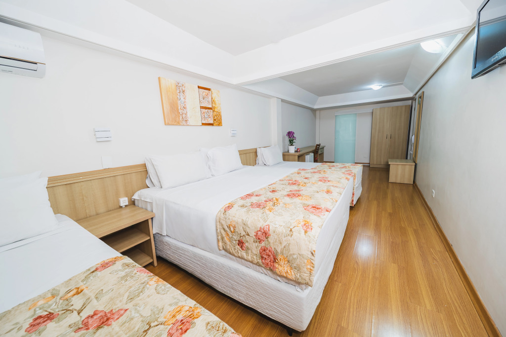 Hotel Golden Park Curitiba By Nacional Inn