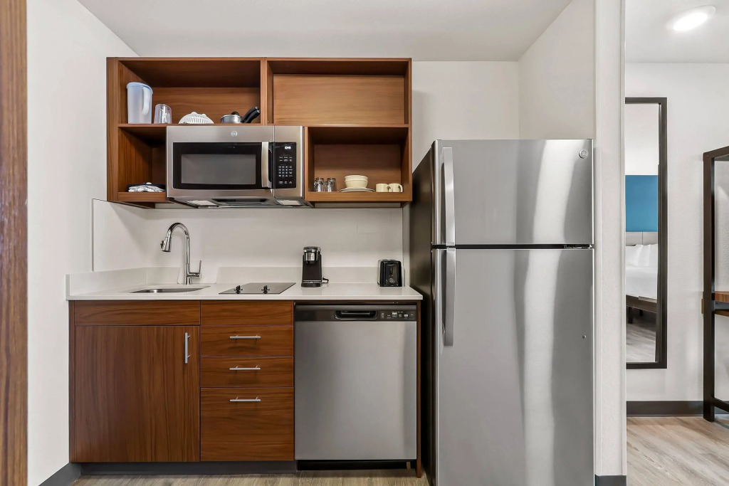 Everhome Suites El Paso Airport Near Fort Bliss by Choice Hotels