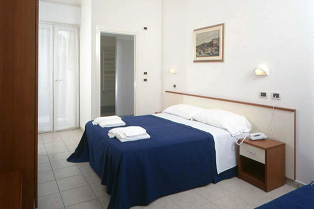 Blue Hotel