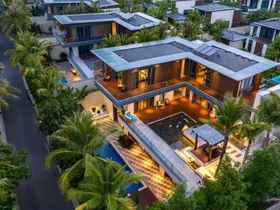 Sanya Haitang Bay Haiju Villa Resort