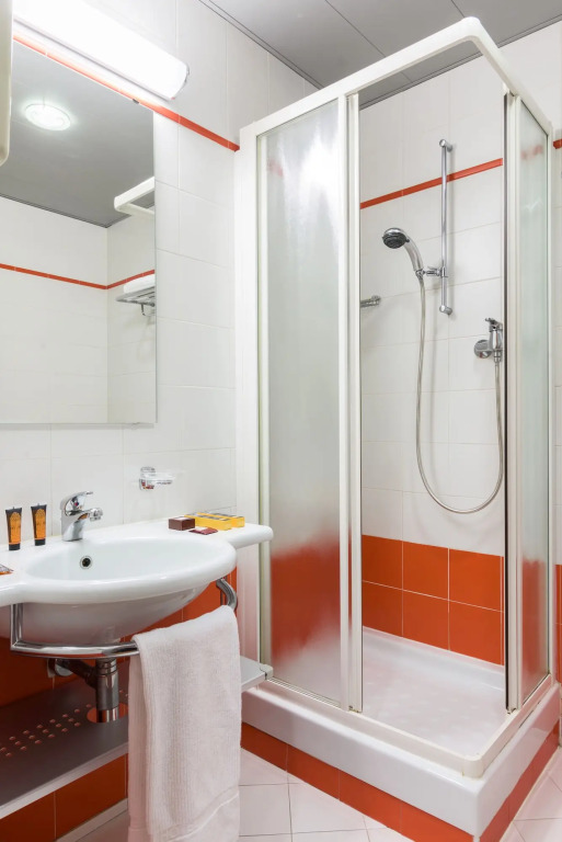 B&B HOTEL Milano La Spezia