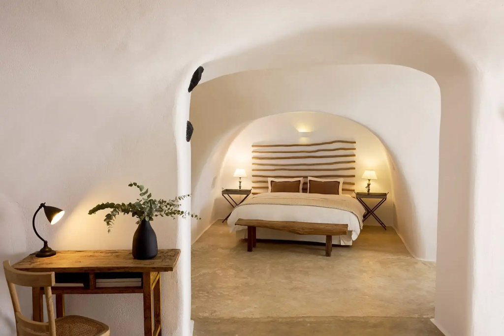 Iconic Santorini, a Boutique Cave Hotel by Sandglass