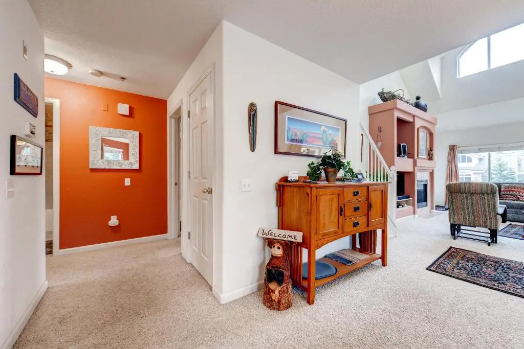 Three-Bedroom Spacious Condo 206 at Bay Club