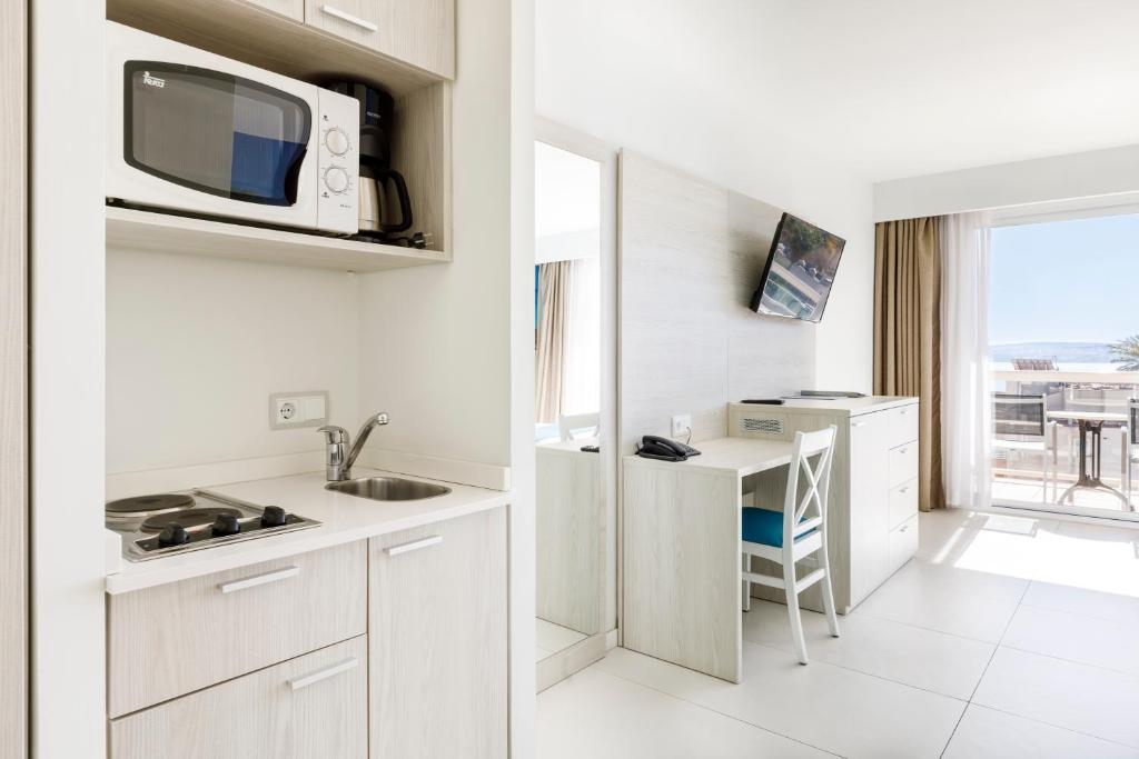 Aparthotel y Hotel Paguera Beach