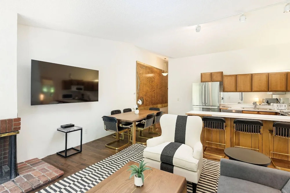 700 Monarch Condos by iTrip Aspen Snowmass
