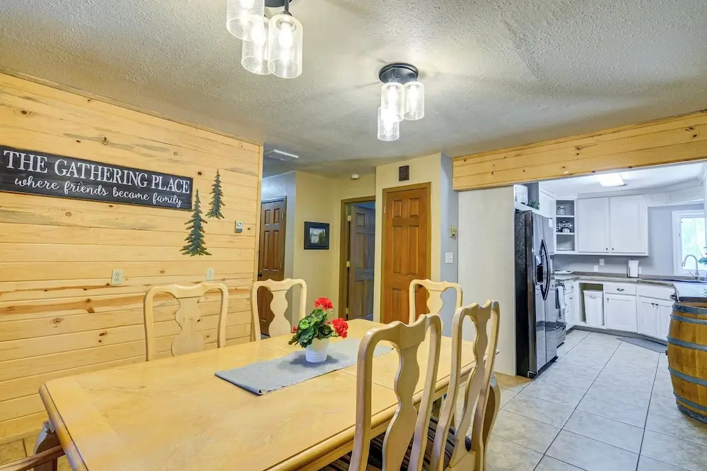 Family-friendly House: Fish, Hike, Bike & More!