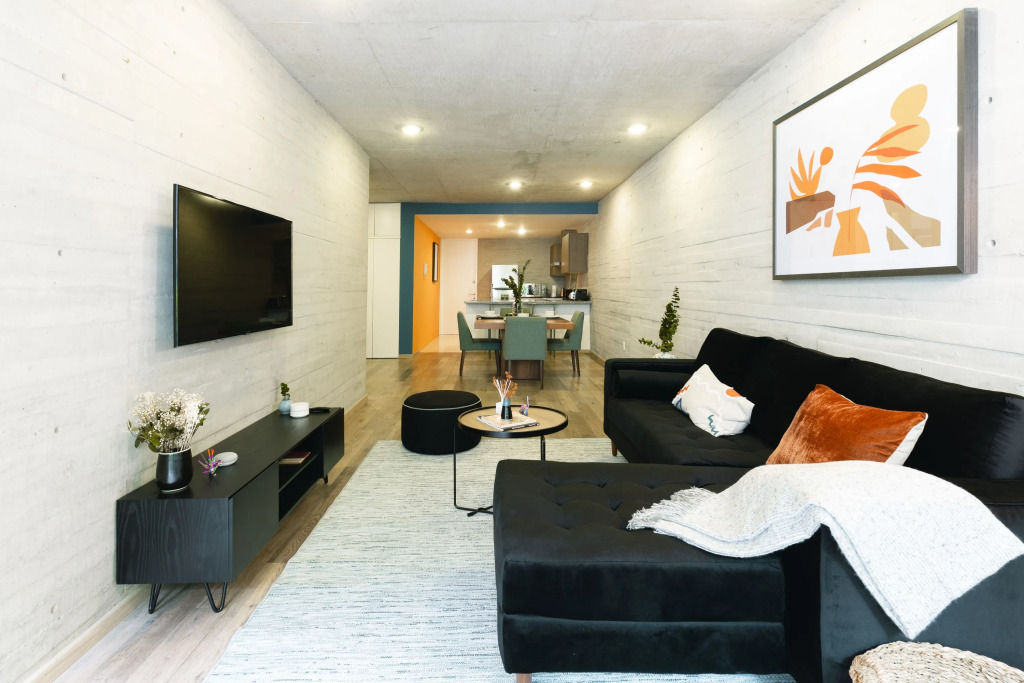 Casai Huge and Incredible 2BR 2BA Apt in the Heart of La Condesa