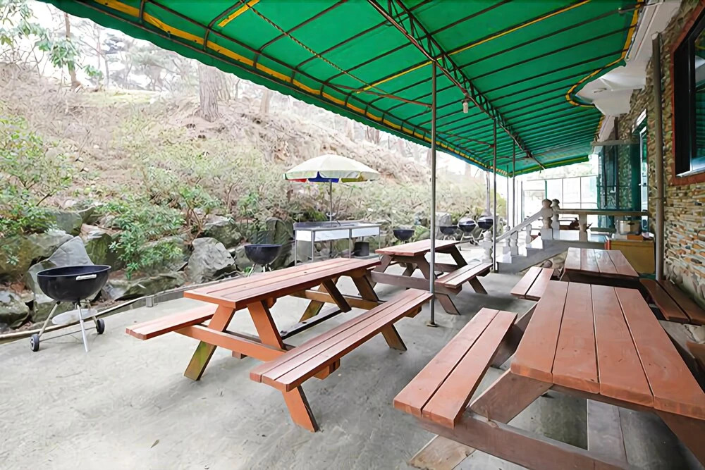 Taean Beach Green Pine Pension