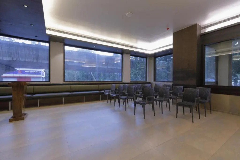Hotel Ariana Residency