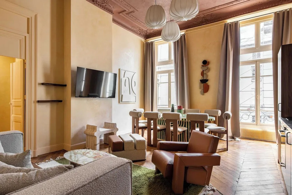 Exclusive Hotels