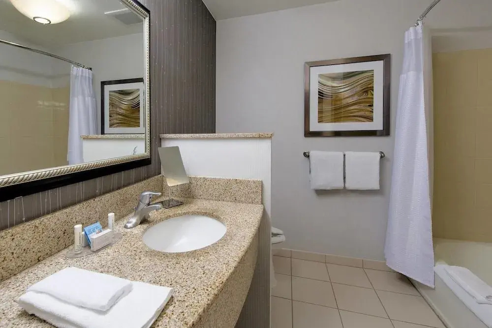 Courtyard Montgomery Prattville