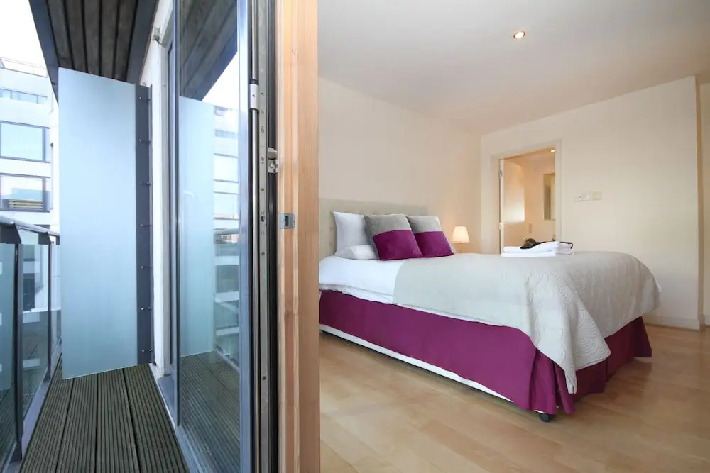 Grand Canal Quay Fantastic Apartment
